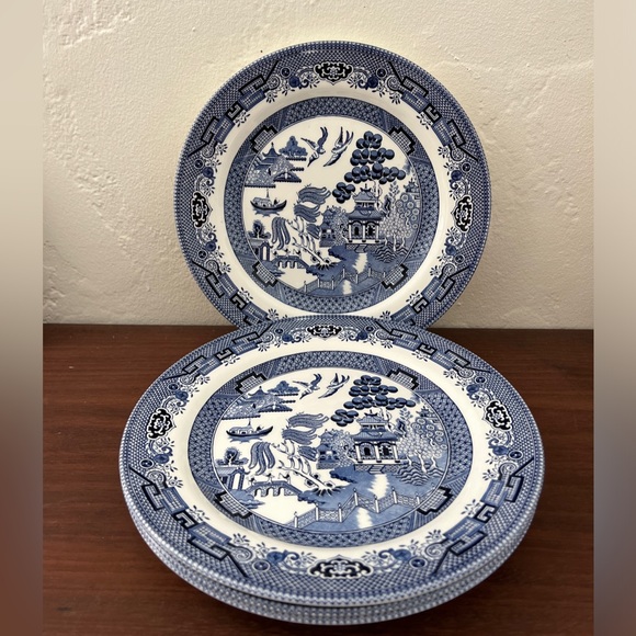 Set of 2 brand new Churchill Blue Willow 10” dinner plates Earthenware China - Picture 2 of 13